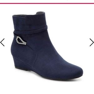 Impo garnet black suede bootie